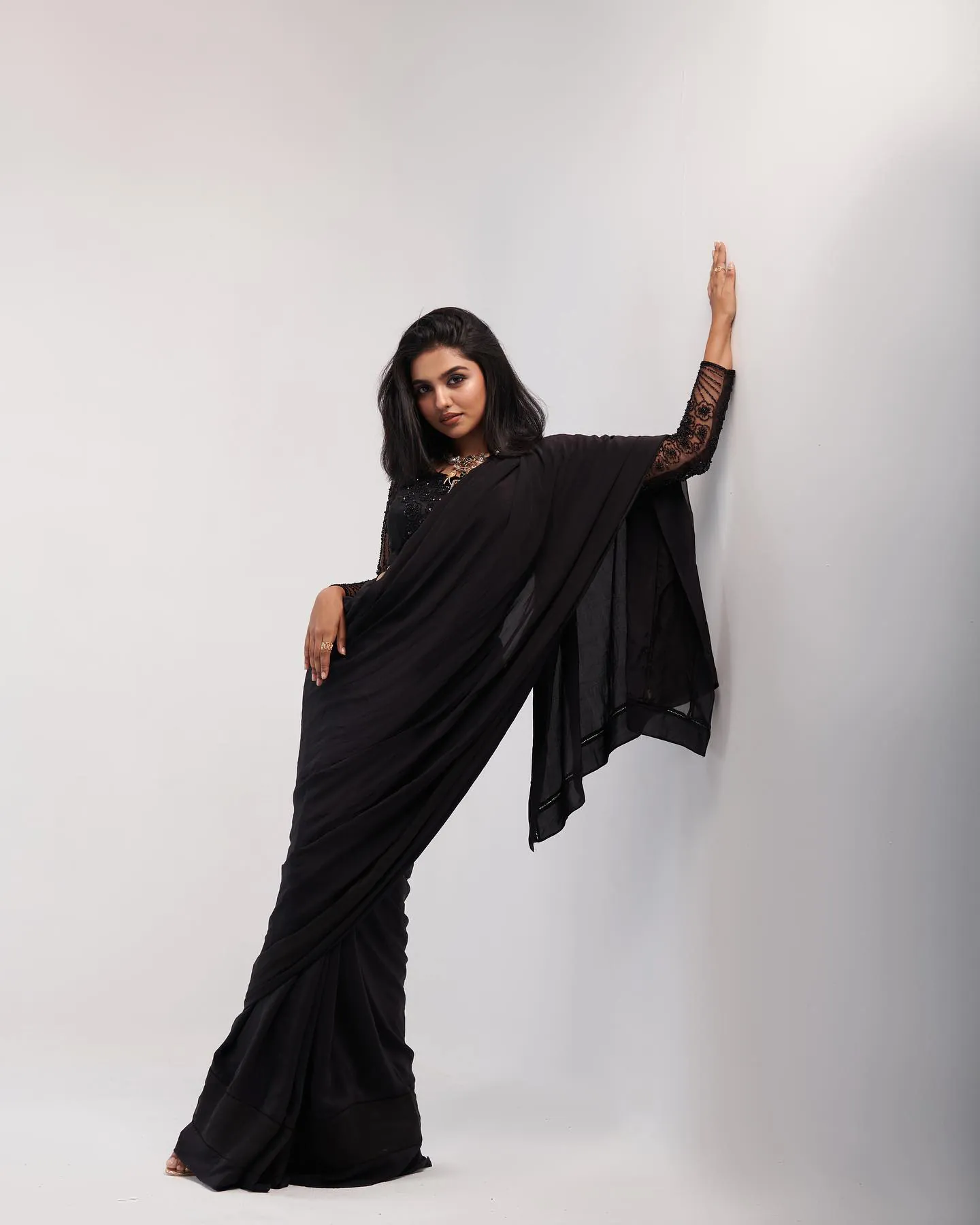 Mamitha Baiju - mamitha-baiju-sexy-24.webp